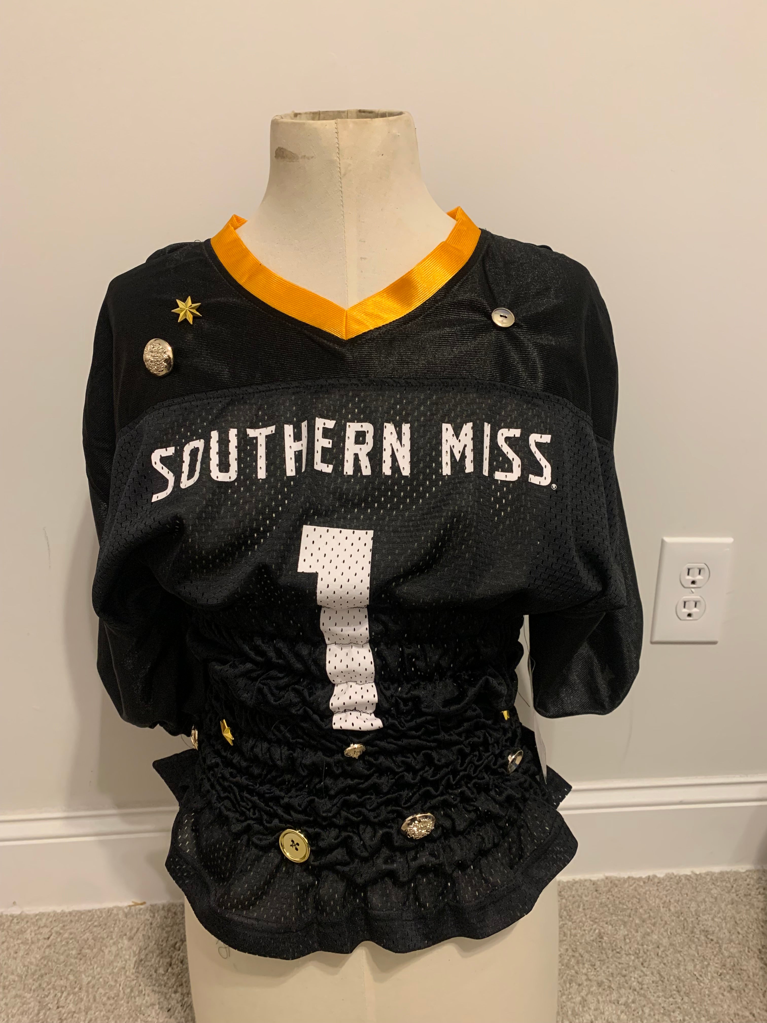 Southern Miss scrunchie shirt